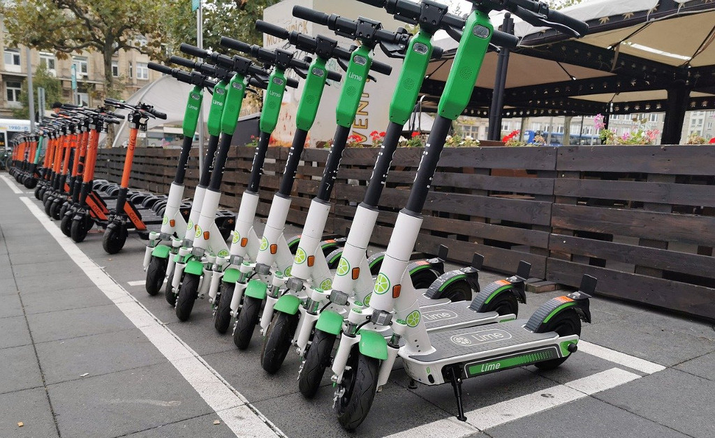40 Presseartikel über die FDP Hohen Neuendorf entdecken 31 e scooter 1024 628 - FDP Hohen Neuendorf