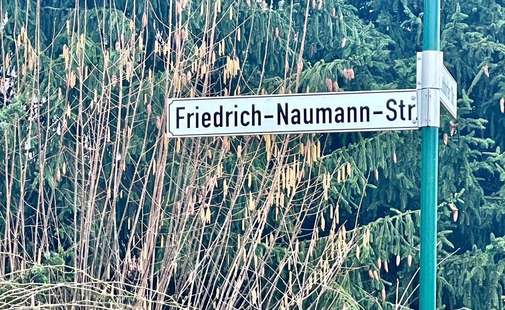 40 Presseartikel über die FDP Hohen Neuendorf entdecken 14 FN Strasse IMG 0578 - FDP Hohen Neuendorf